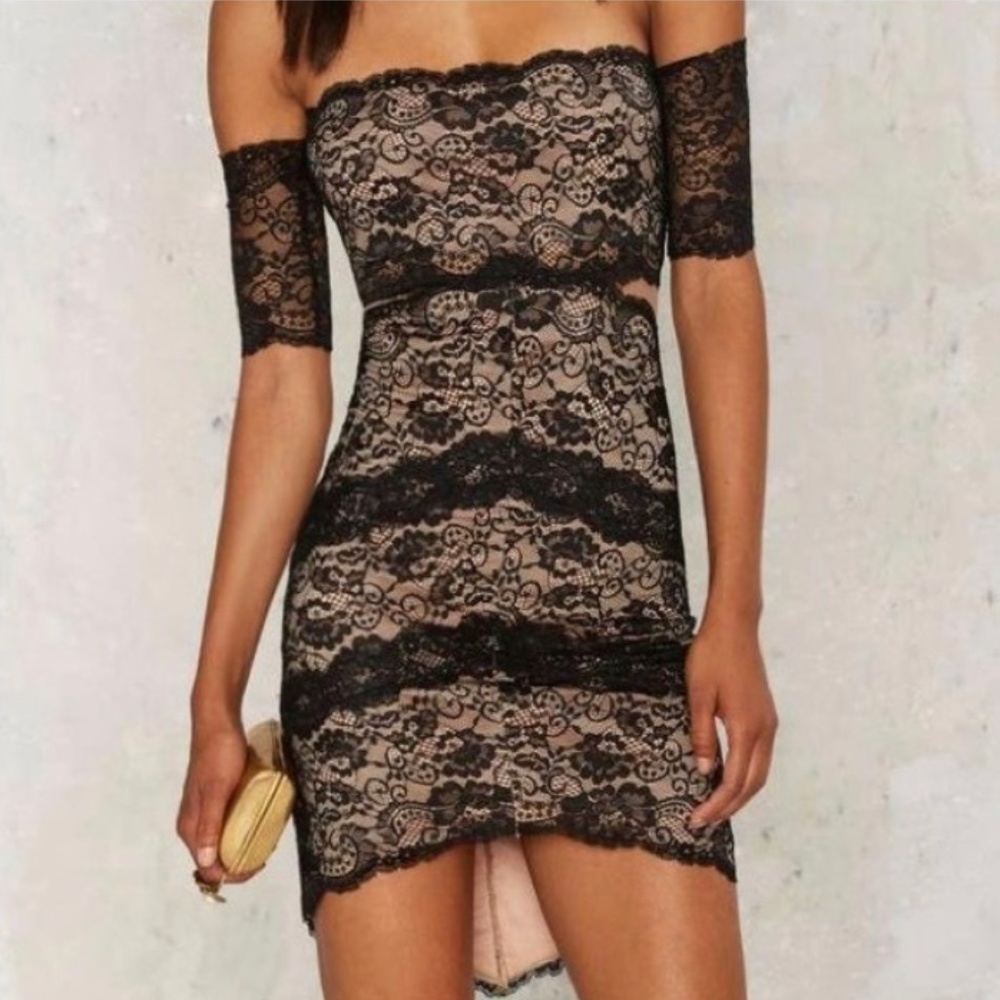 ⚡️PRICE DROP! x Nasty Gal [Lace Dress]